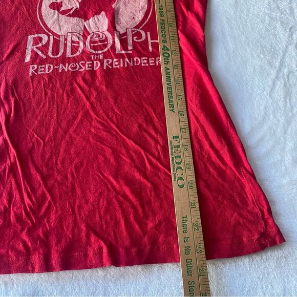 Vintage Rudolph The Red Nosed Reindeer T Shirt Size Small Red Graphic - Picture 6 of 7